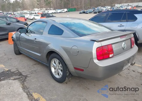 2008 Ford Mustang V6 Deluxe/V6 Premium из США, поврежденный, VIN 1ZVHT80N385184673